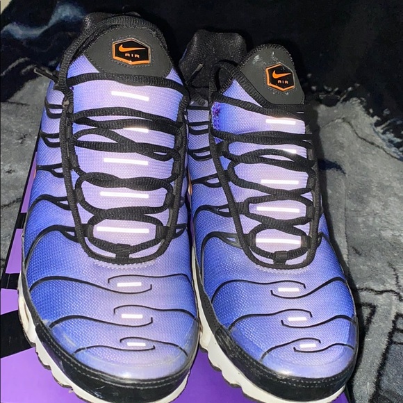 air max plus voltage purple